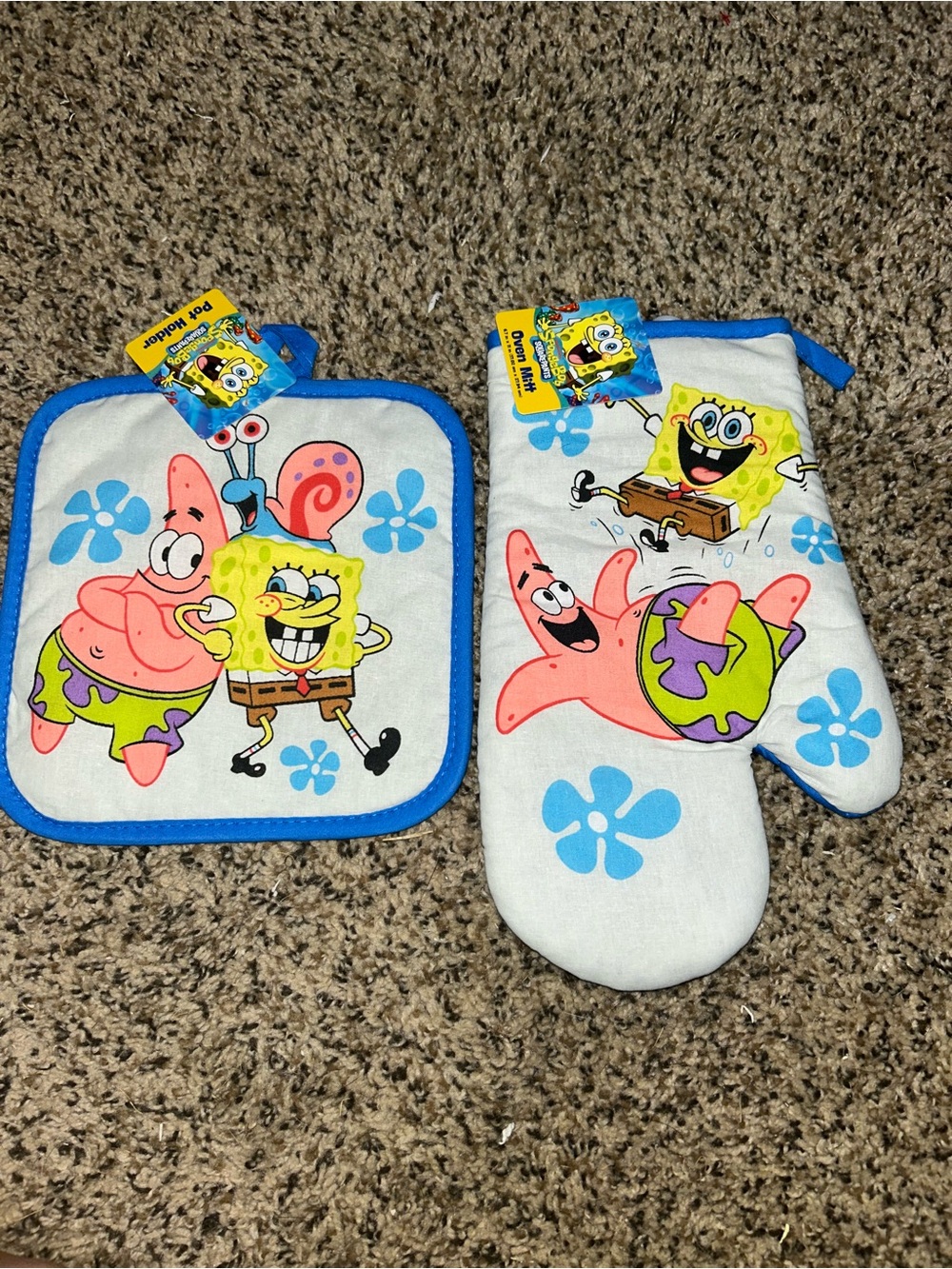 SpongeBob Squarepants Oven Mitt and Pot Holder Set